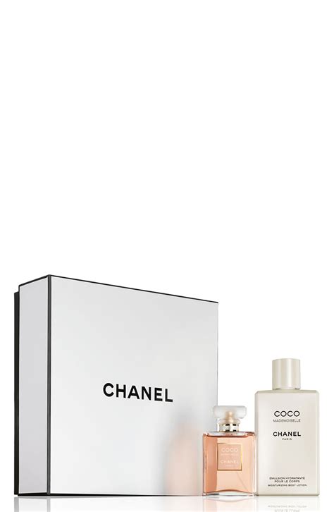 Coco Chanel mademoiselle gift set